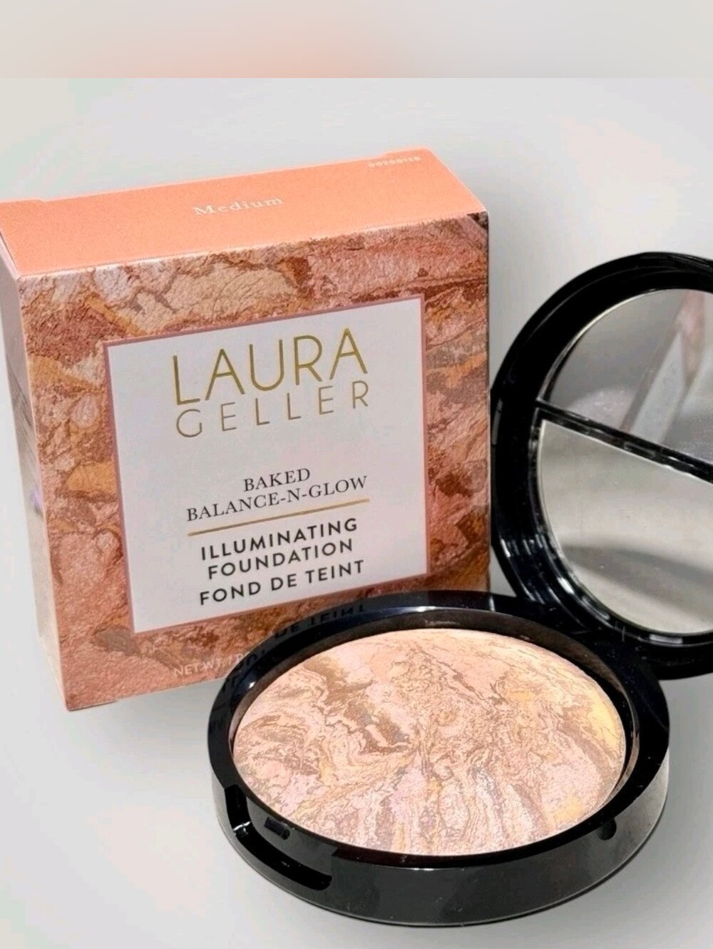 NIB Laura Geller Baked Balance-N-Glow Illuminating Foundation Medium 0.28 oz